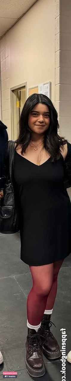 Iman Vellani Nahé úniky fotek pouze od fanoušků #3 - Fapshots