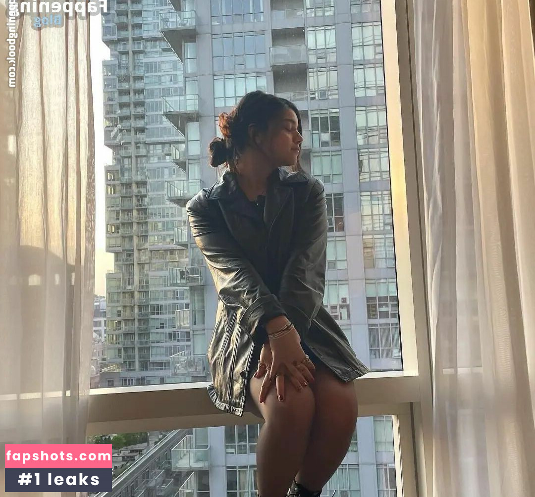 Iman Vellani Nahé úniky fotek pouze od fanoušků #65 - Fapshots