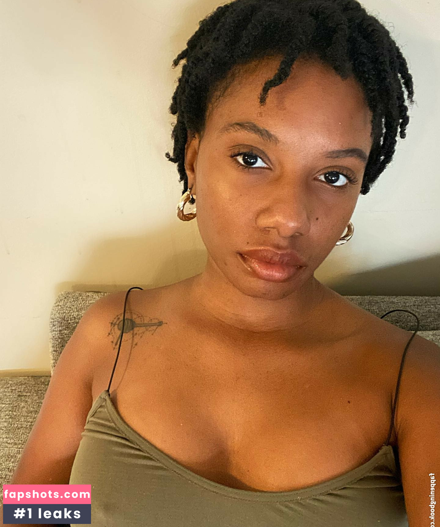 Imani Hakim gallery photo #15