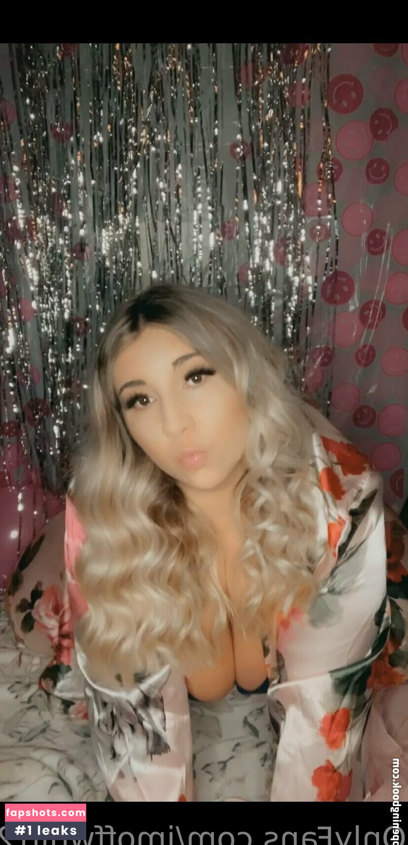 imoffwhitt25 Nude Leaks OnlyFans Photos #2 - LeakJerk