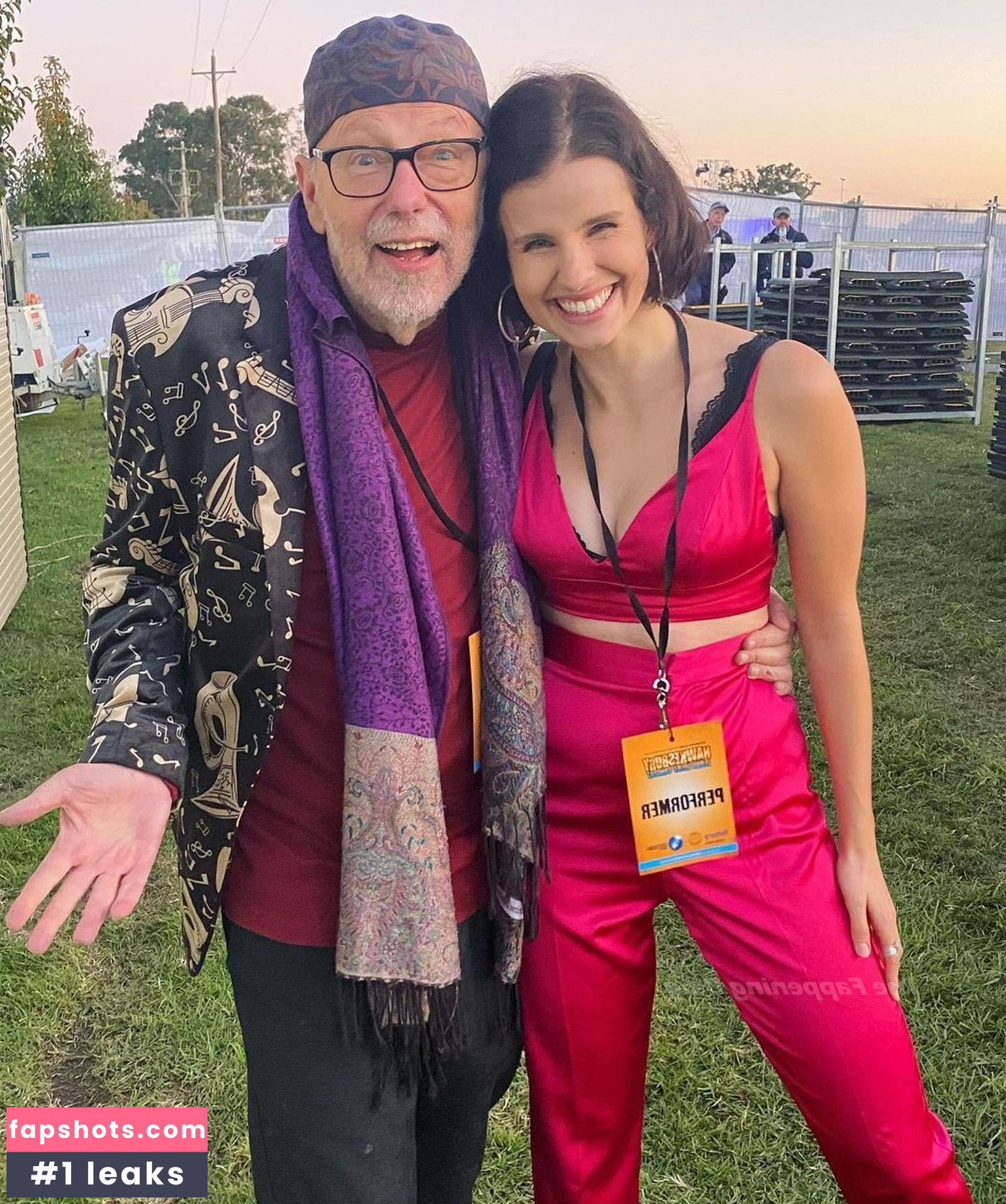 Imogen Clark gallery photo #2