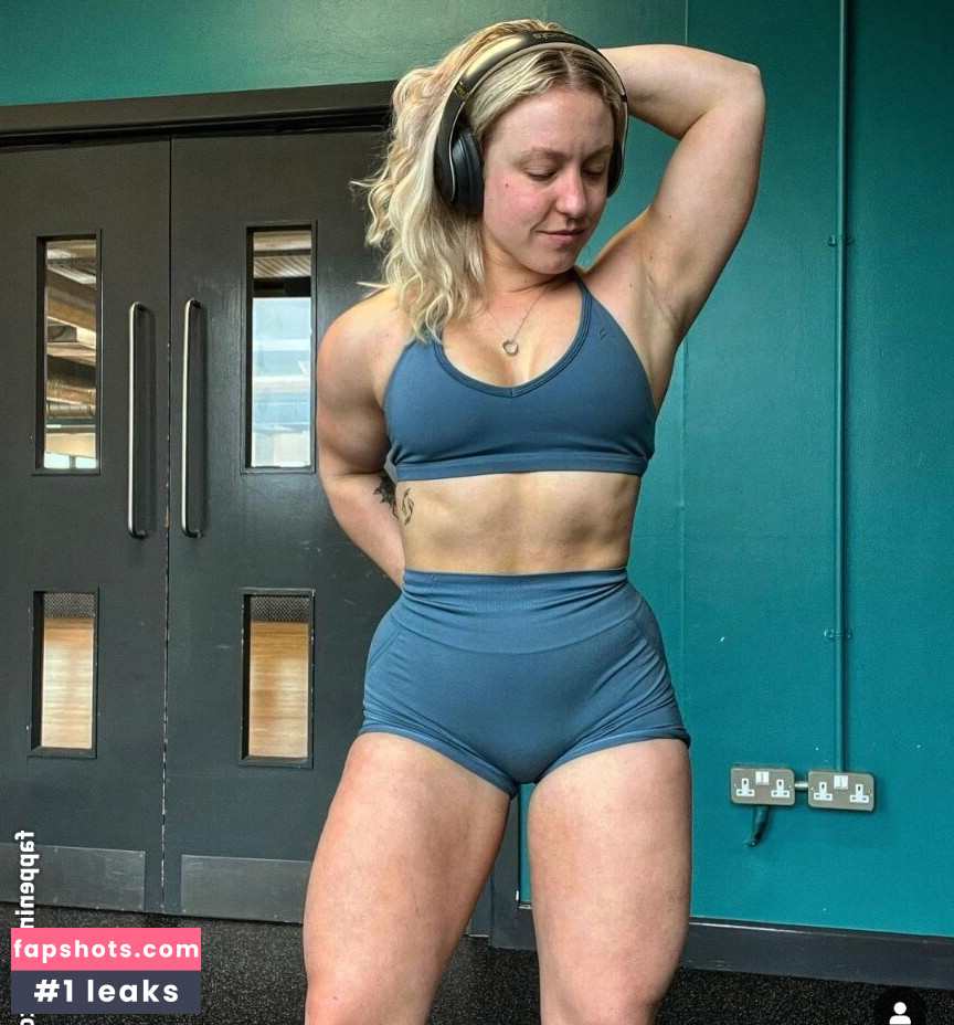 Imogen Rees gallery photo #6