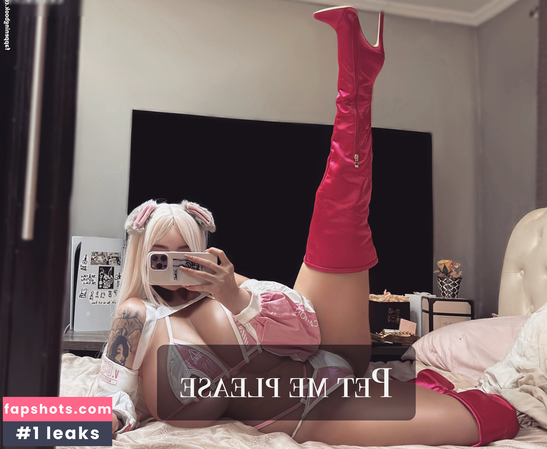 Impartial_Bunny gallery photo #2