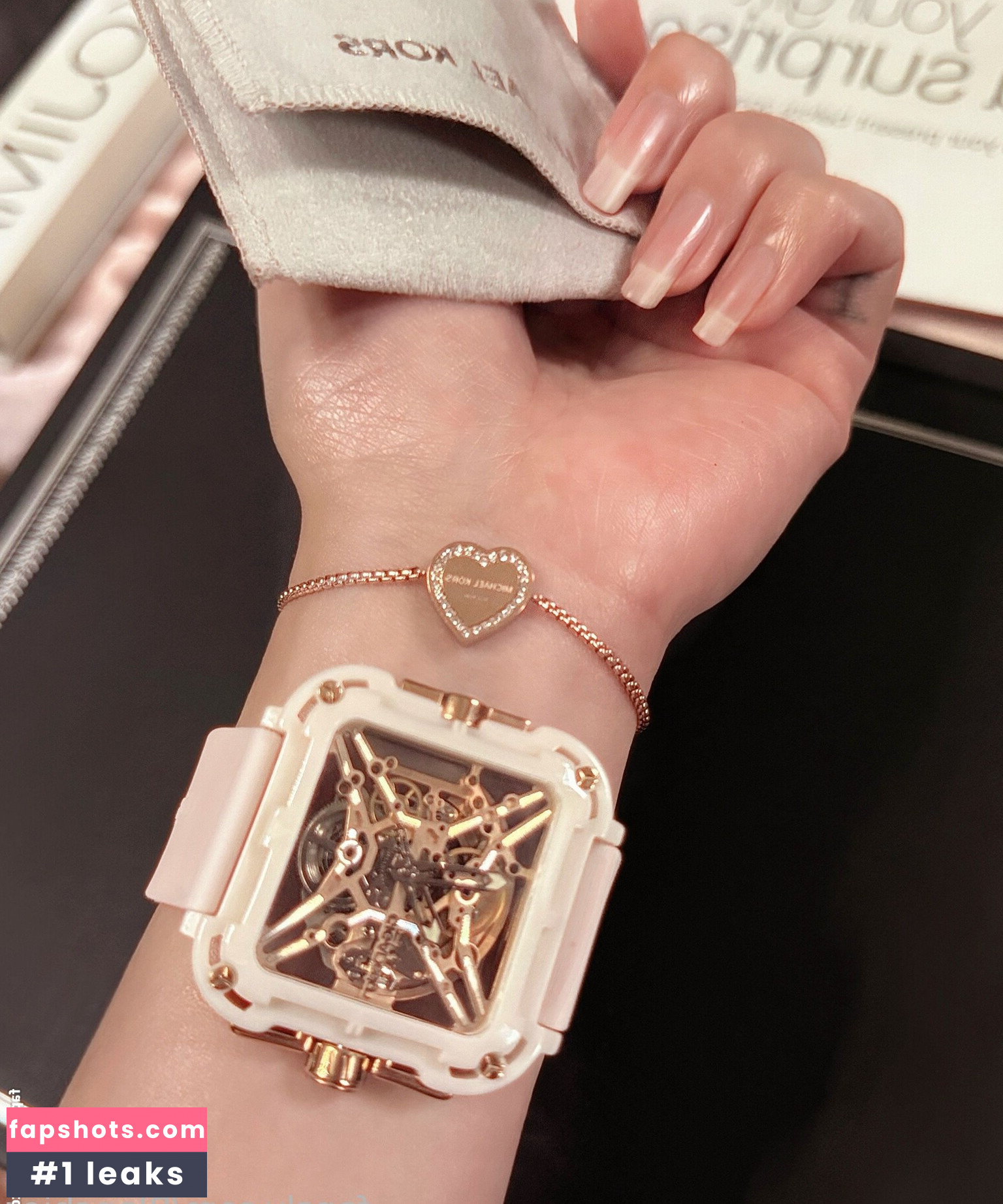 ImpartialBunny gallery photo #14