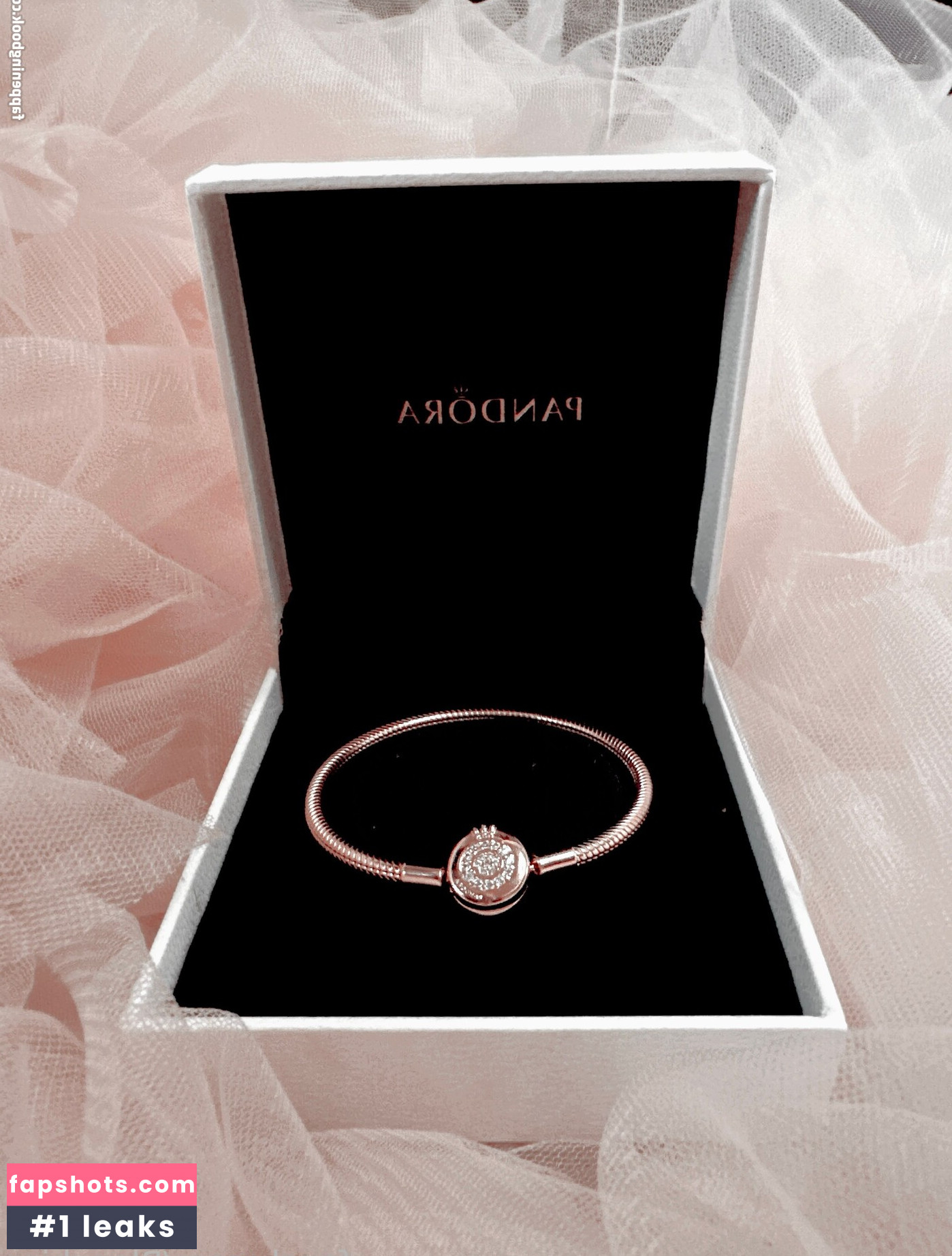 ImpartialBunny gallery photo #9