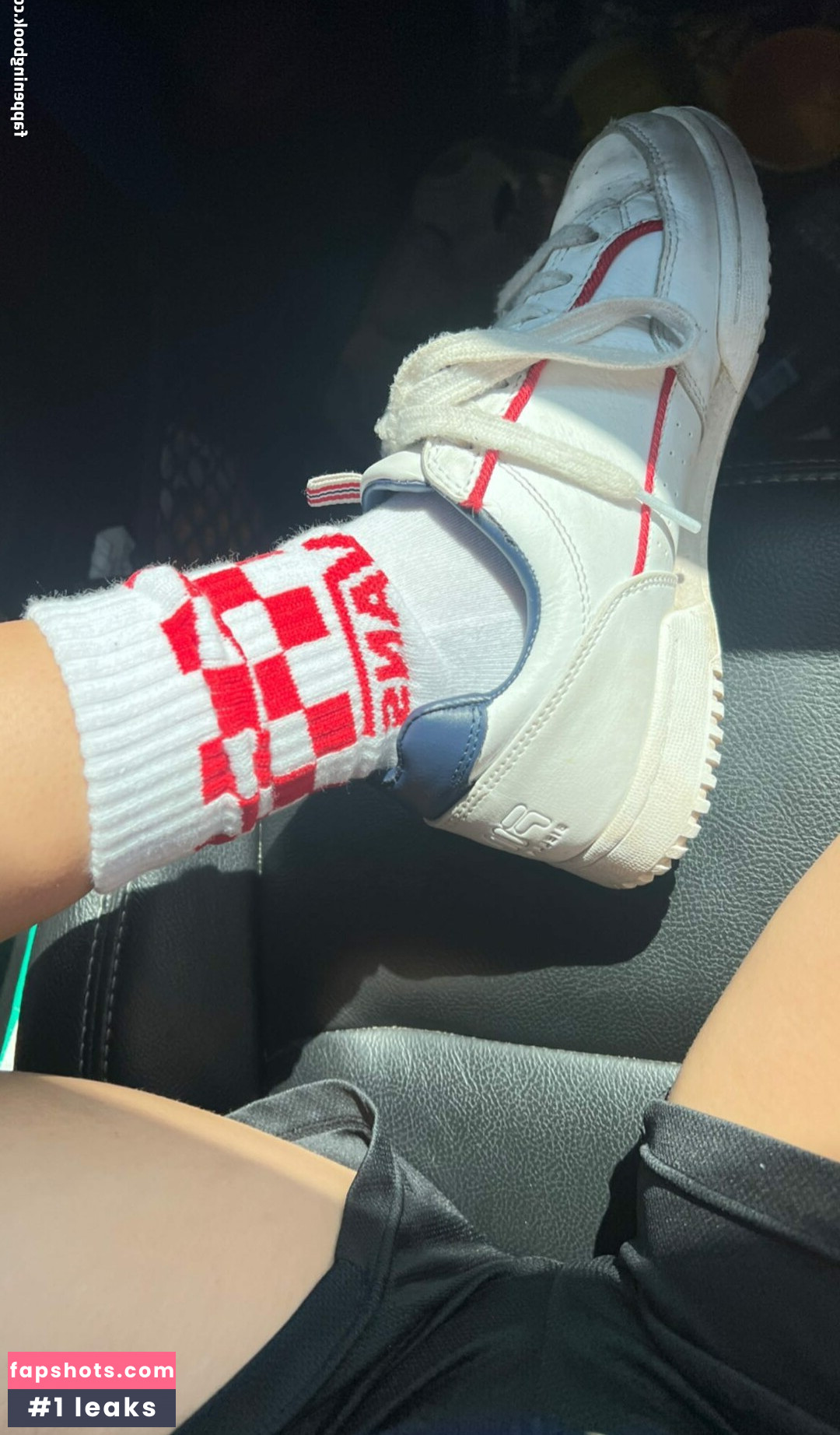 Inde Navarrette gallery photo #20