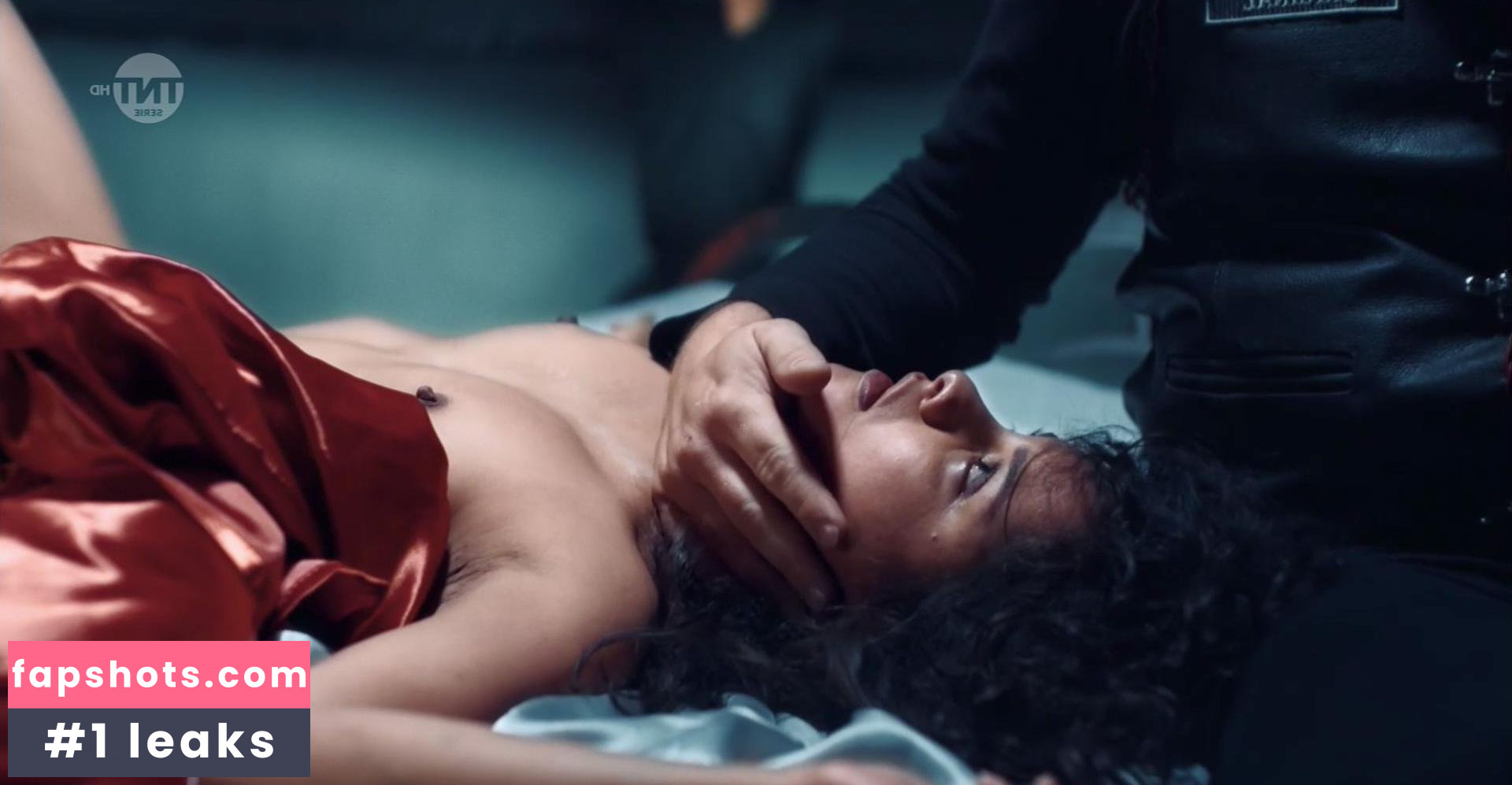 India Antony gallery photo #7