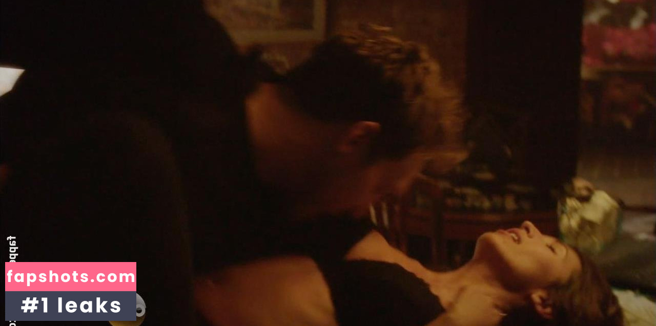 India de Beaufort gallery photo #15