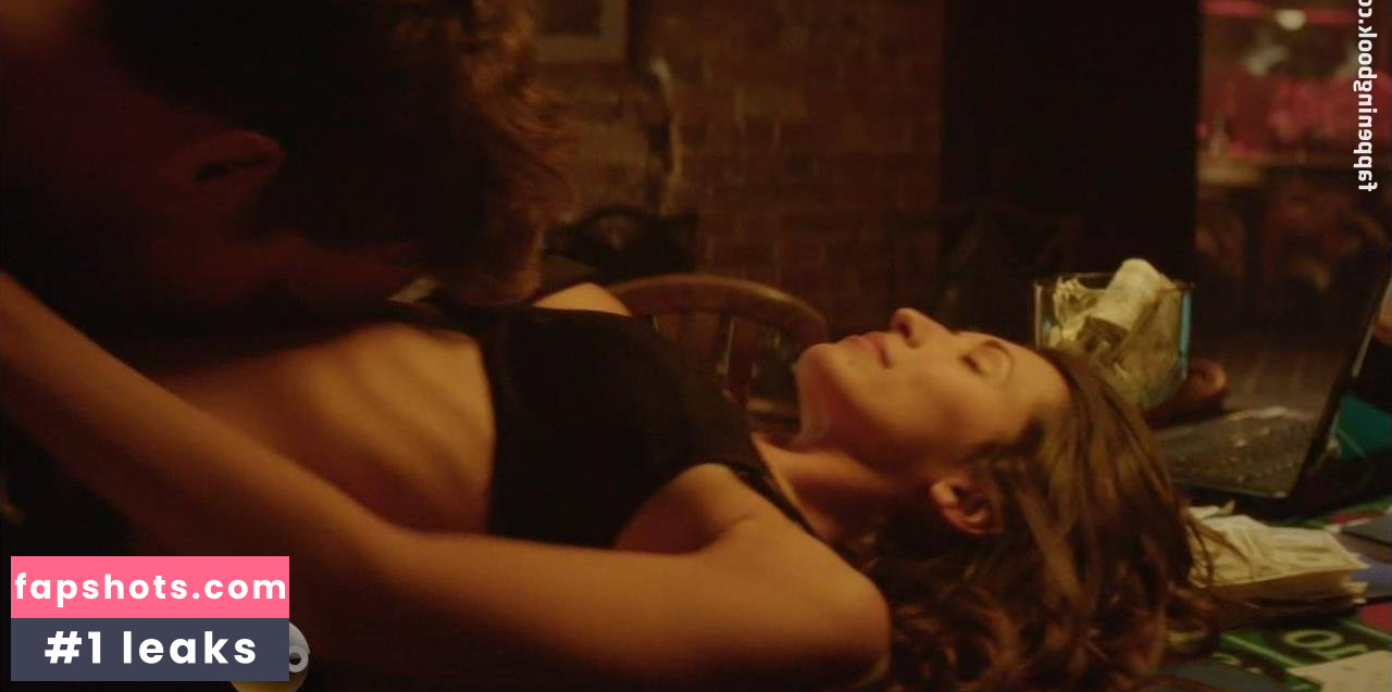 India de Beaufort gallery photo #18