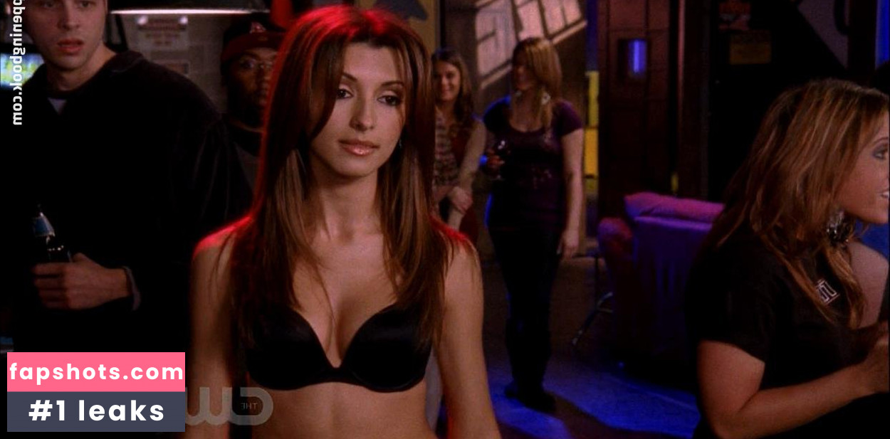 India de Beaufort gallery photo #5