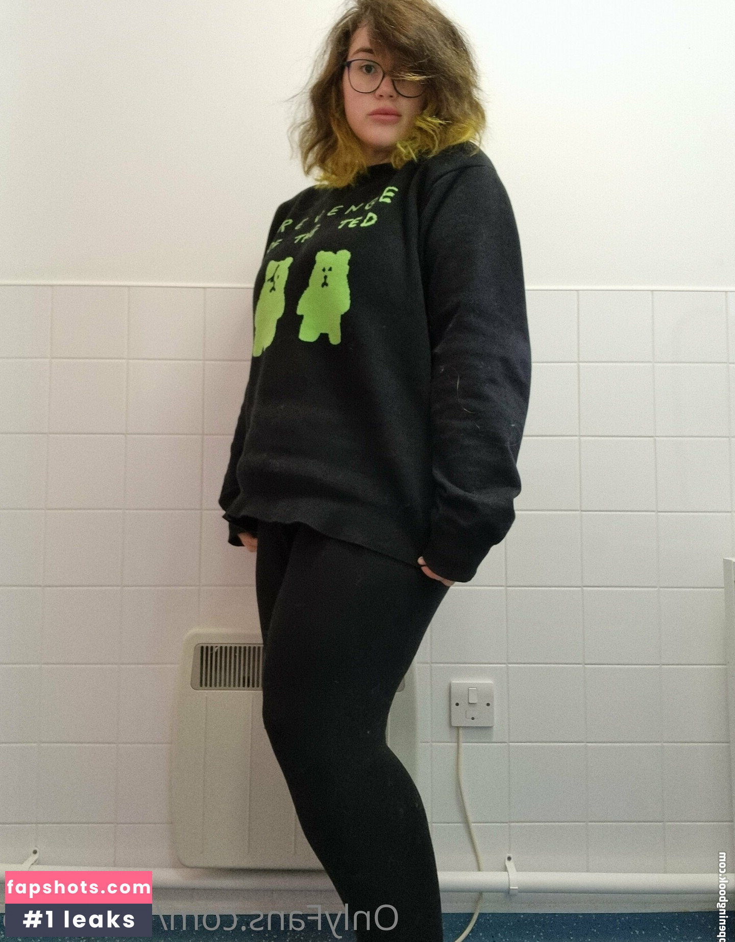 indiadino nude babe gallery