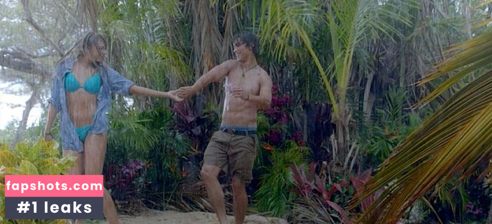 Indiana Evans gallery photo #30