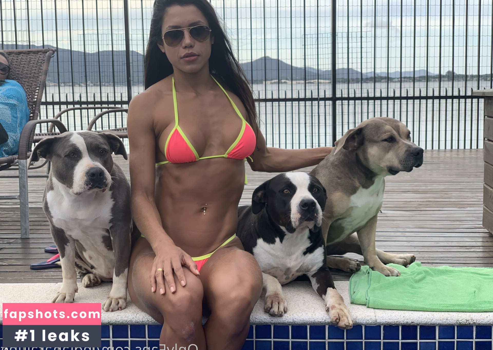 Indianara Jung gallery photo #16