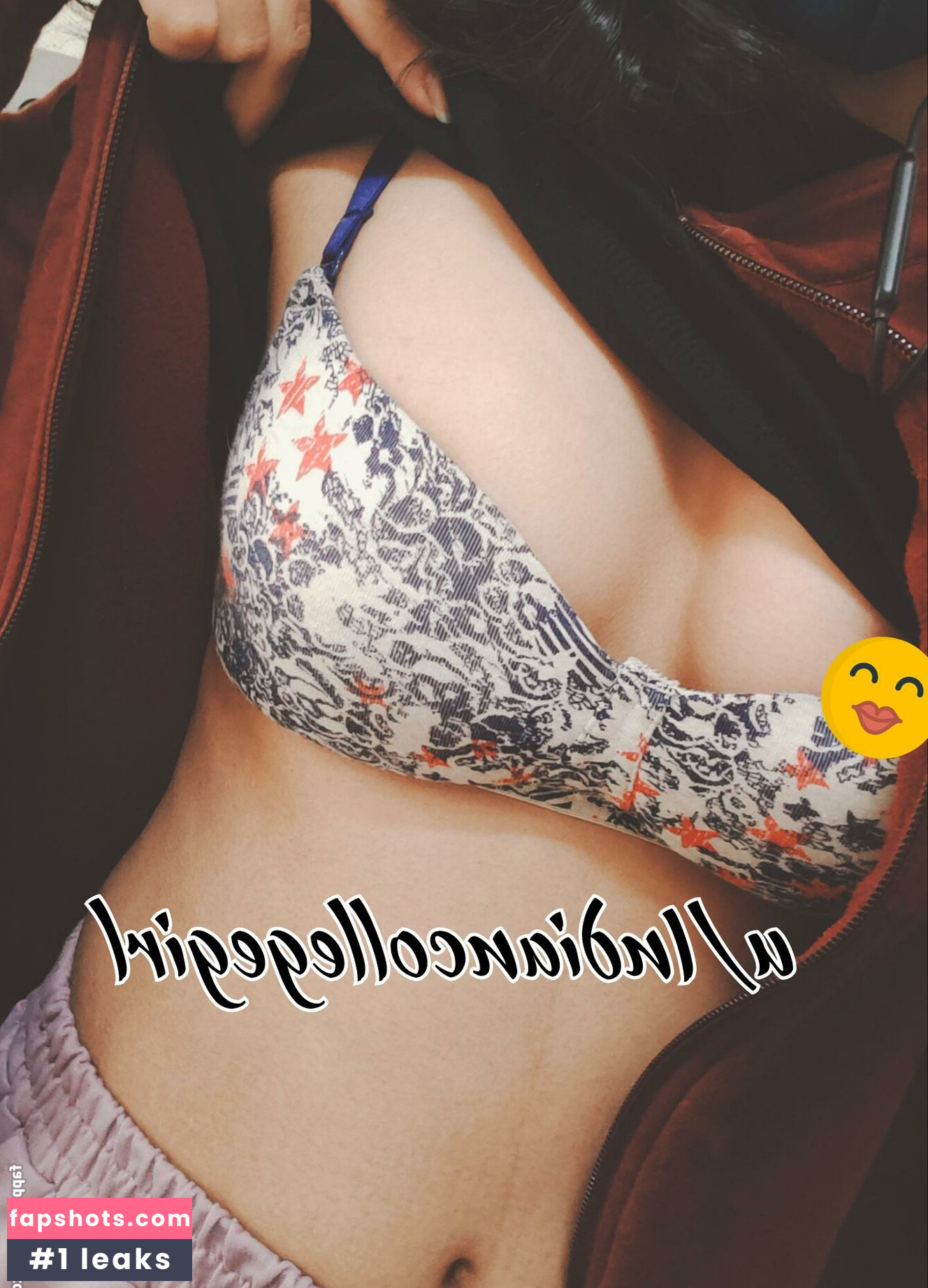Indiancollegegirl Filtración Desnuda OnlyFans Foto #14 - Fapshots