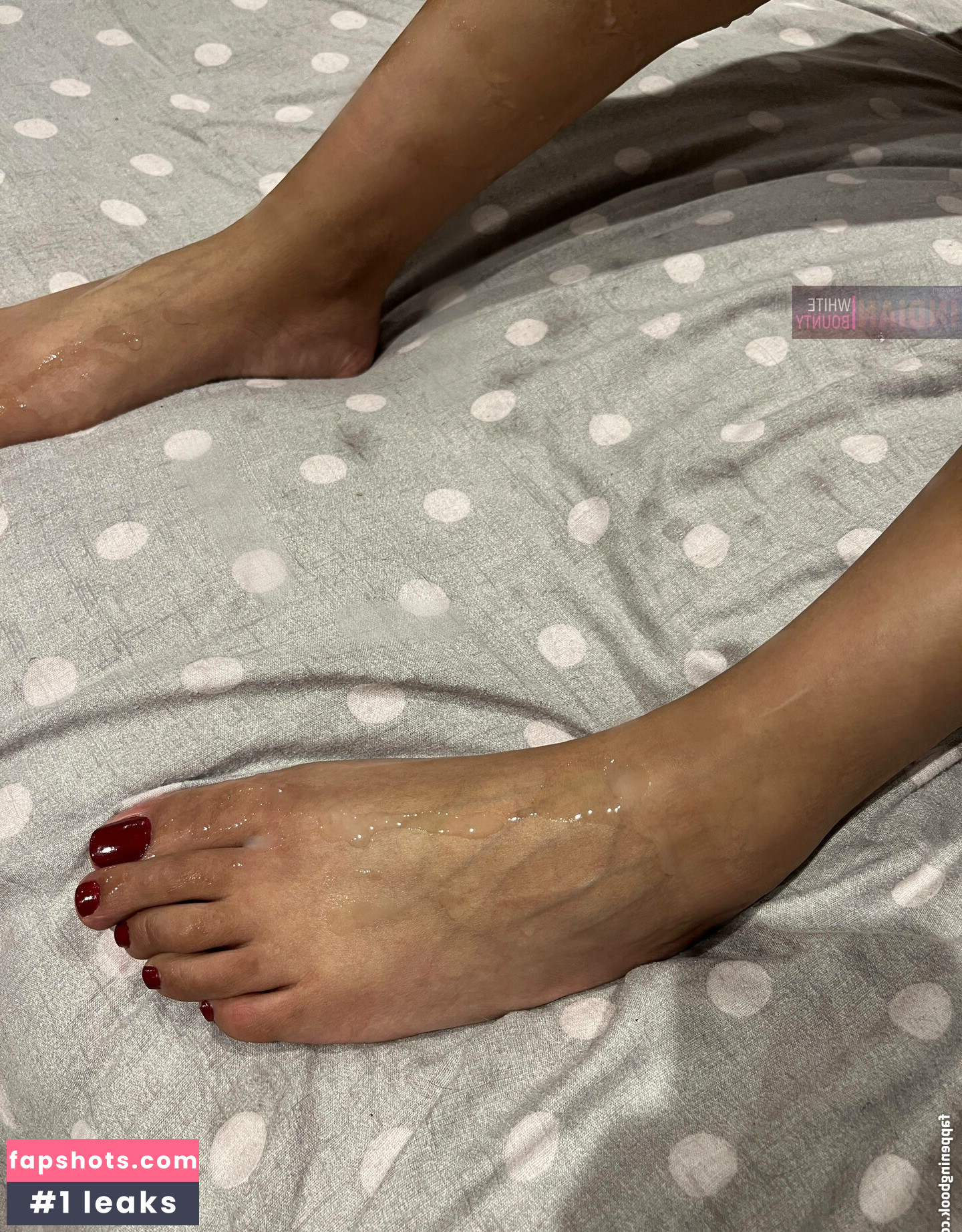 indianwhitebounty nude babe gallery