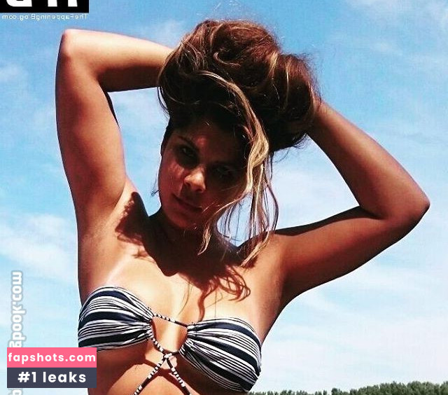 Indira Weis gallery photo #42