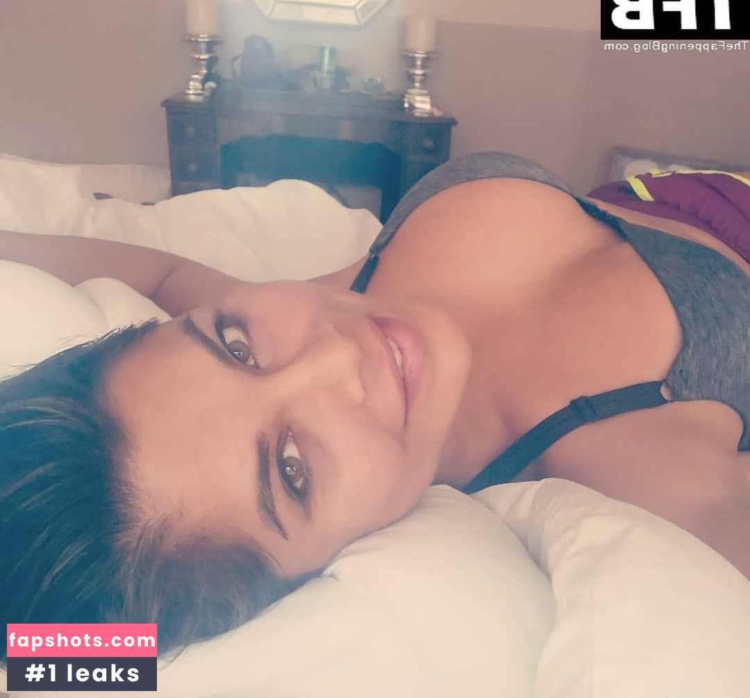 Indira Weis gallery photo #72