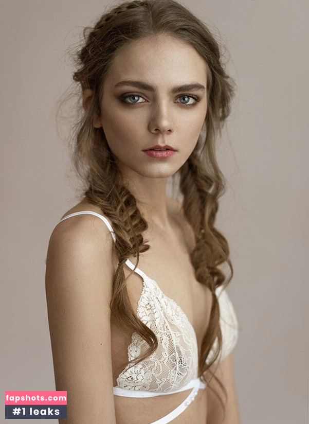 ineedmary nude babe gallery