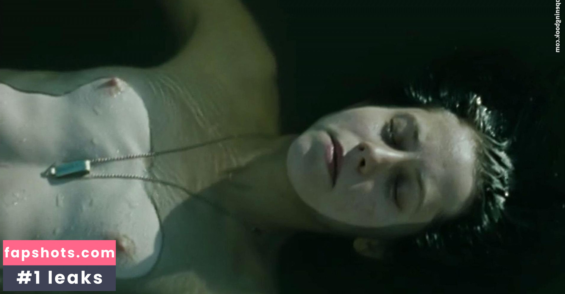 Inés Efron gallery photo #16