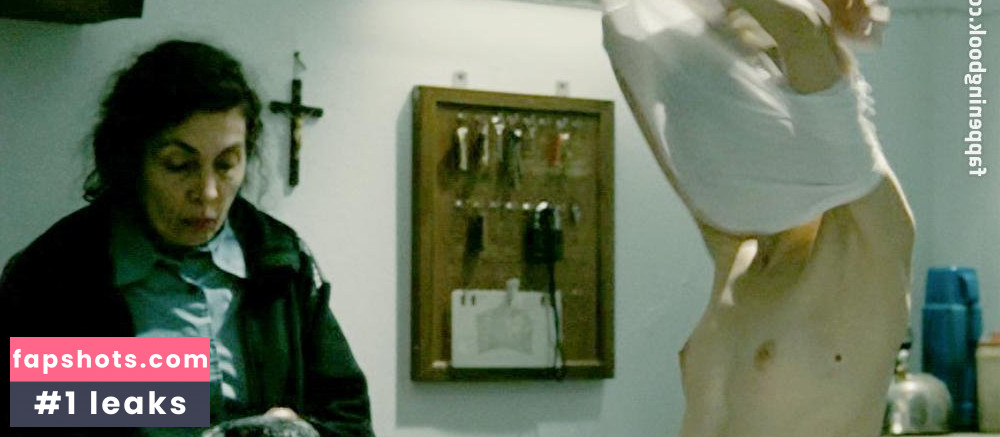 Inés Efron gallery photo #25