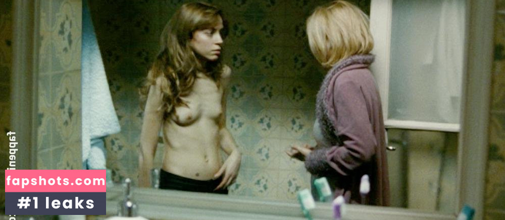 Inés Efron gallery photo #28