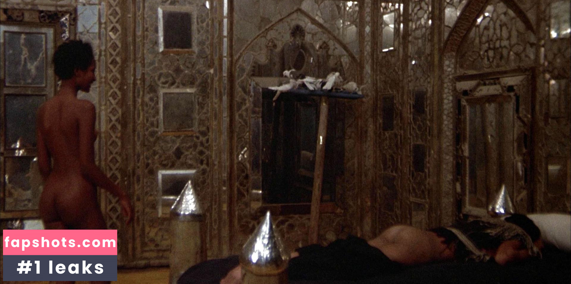 Ines Pellegrini gallery photo #10