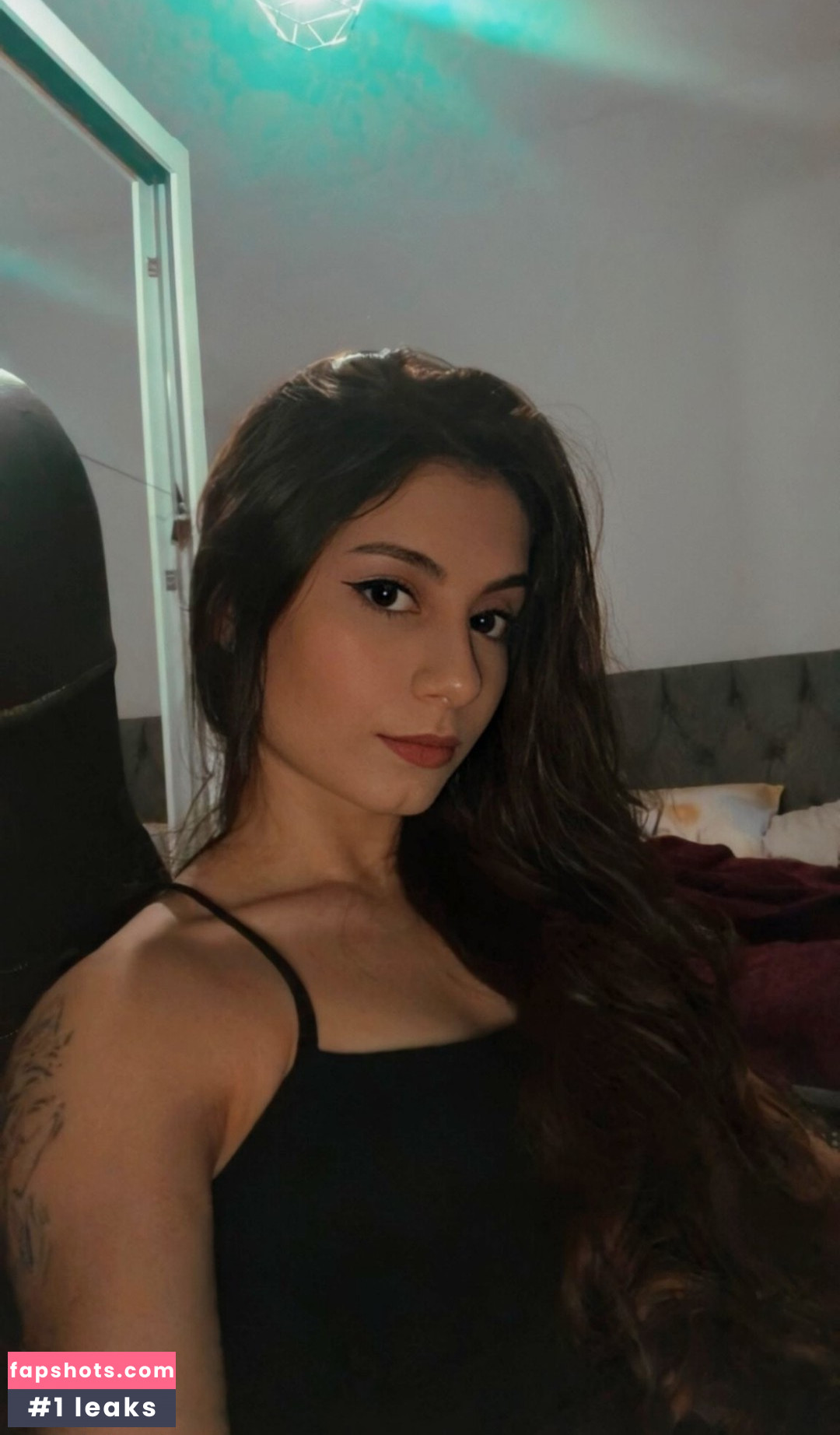 Ingrid Larissa gallery photo #29