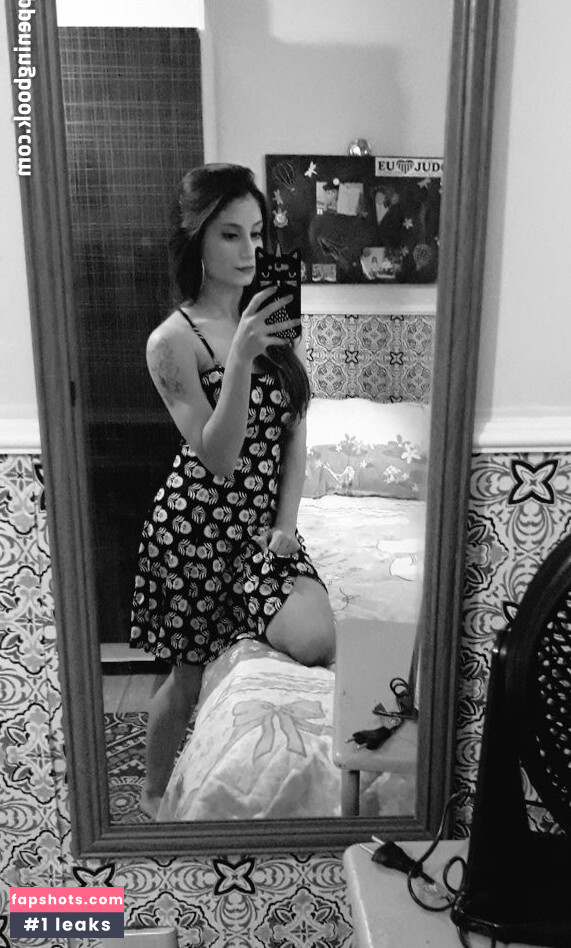 Ingrid Larissa gallery photo #40