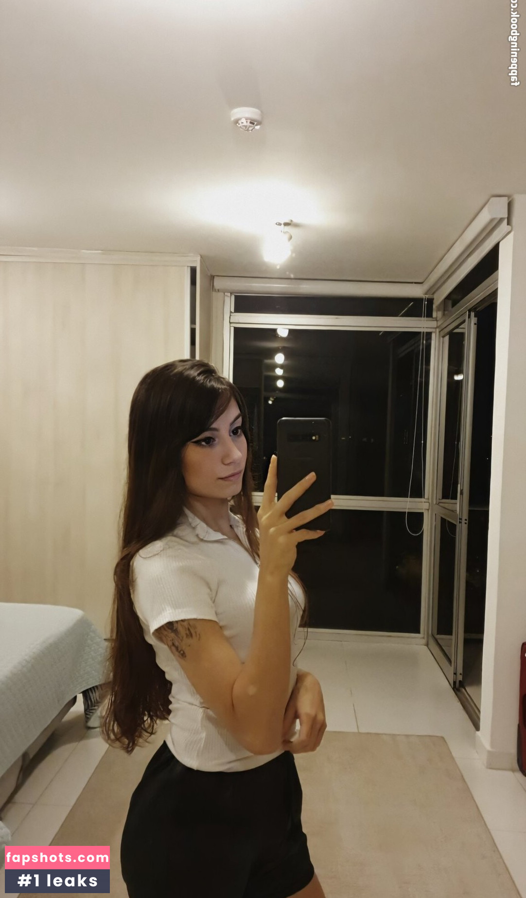 Ingrid Larissa gallery photo #42