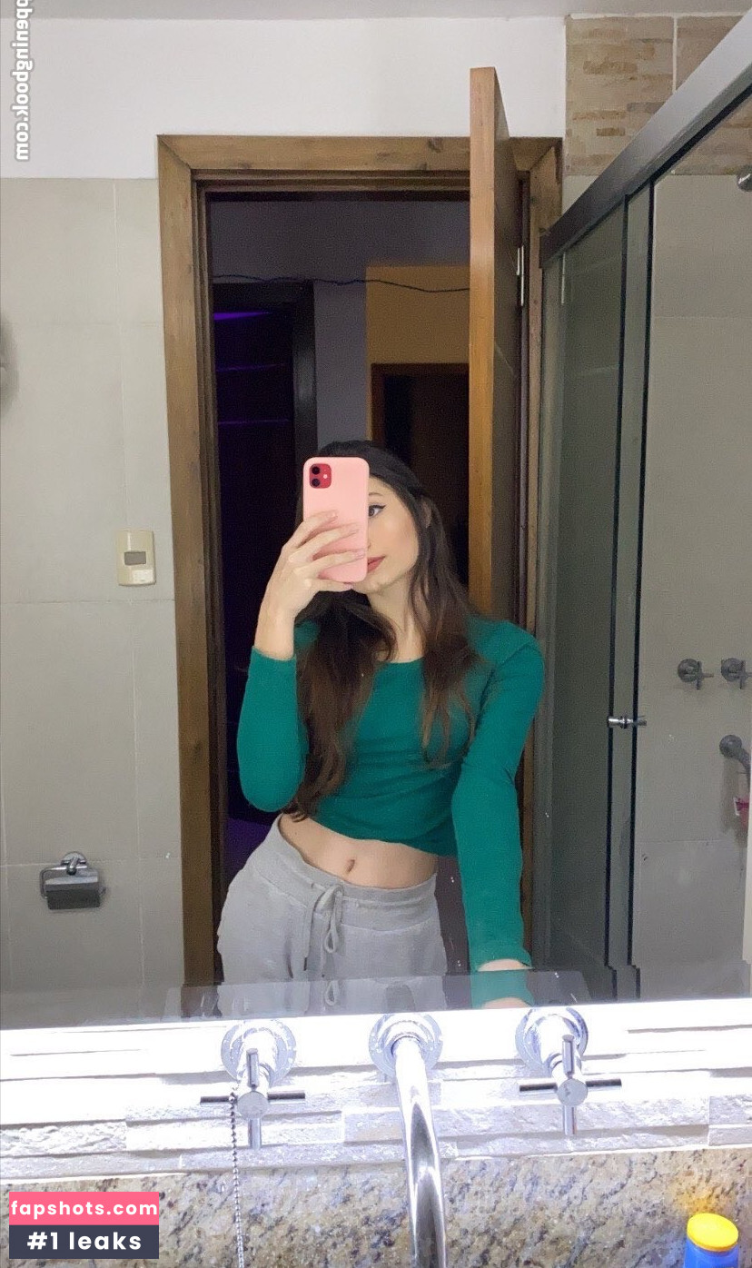 Ingrid Larissa gallery photo #50