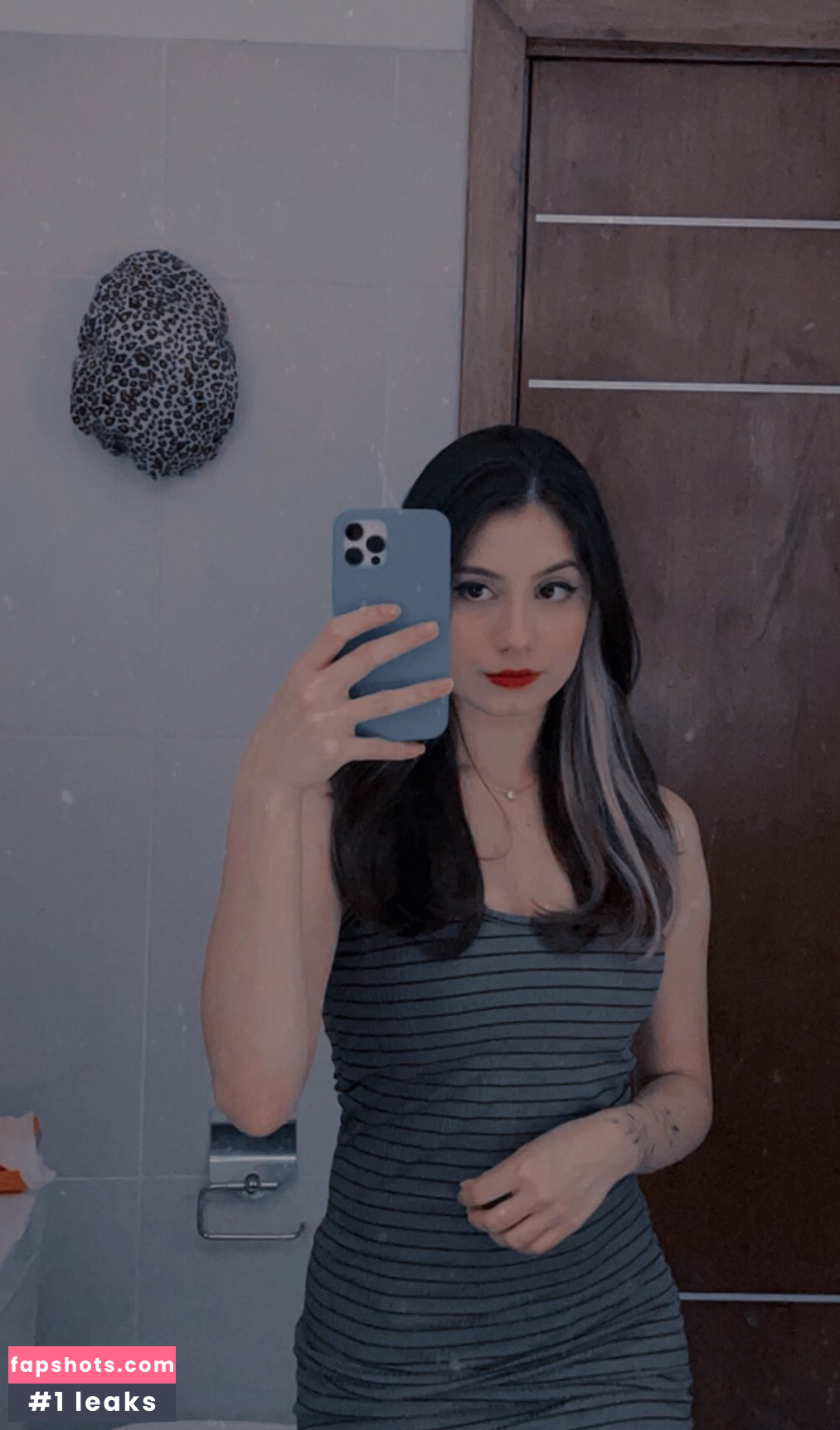 Ingrid Larissa gallery photo #53