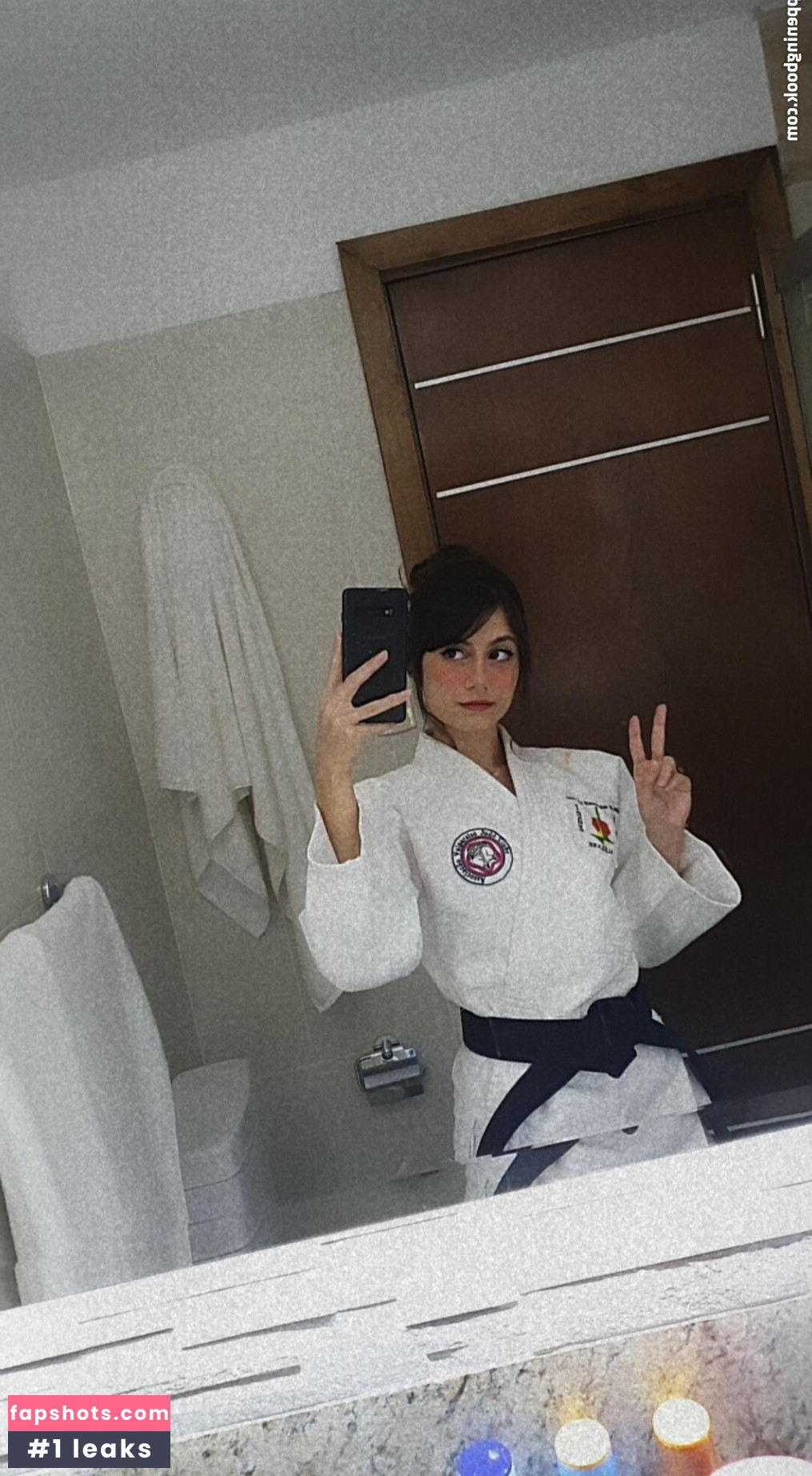 Ingrid Larissa gallery photo #56