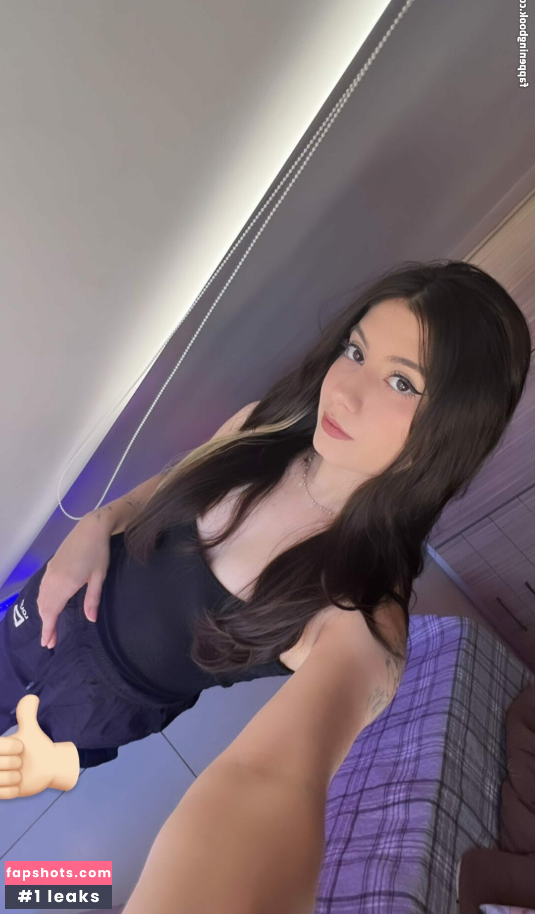 Ingrid Larissa gallery photo #8