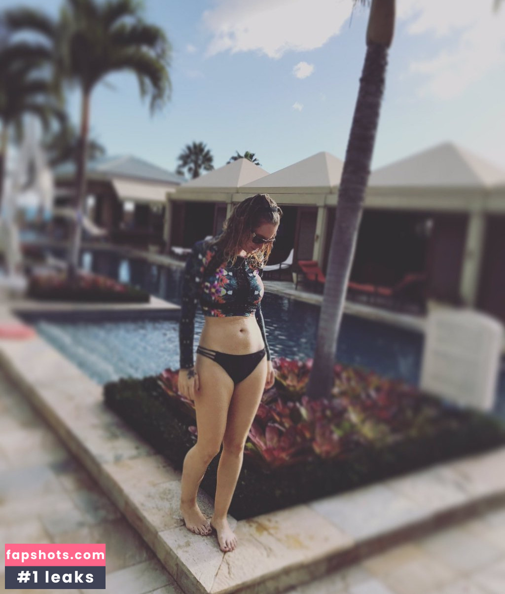 Ingrid Michaelson gallery photo #4