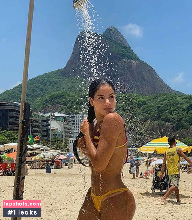 Ingrid Oliveira gallery photo #28