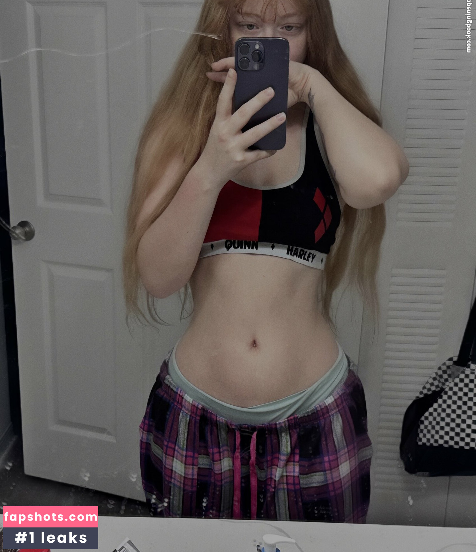 Initialelon gallery photo #5