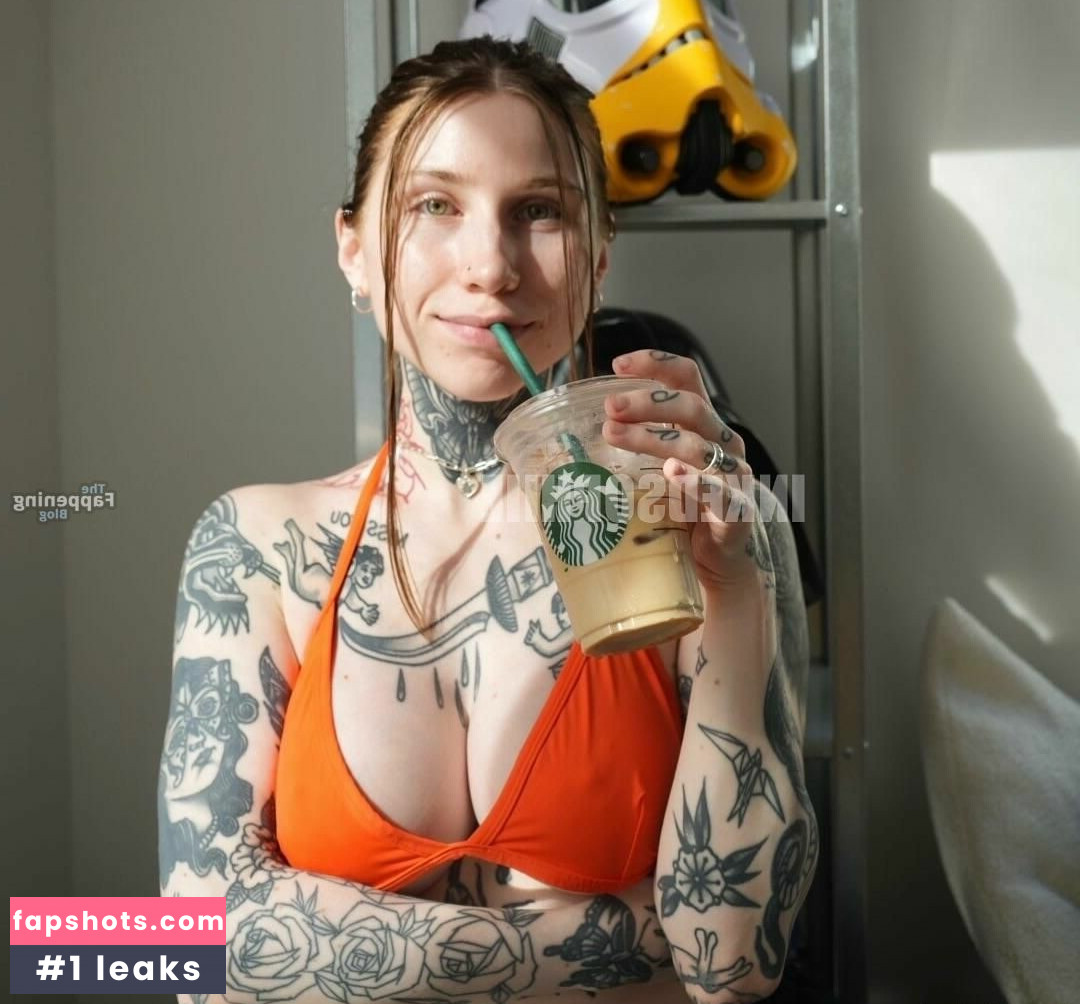 InkedSophiie gallery photo #23