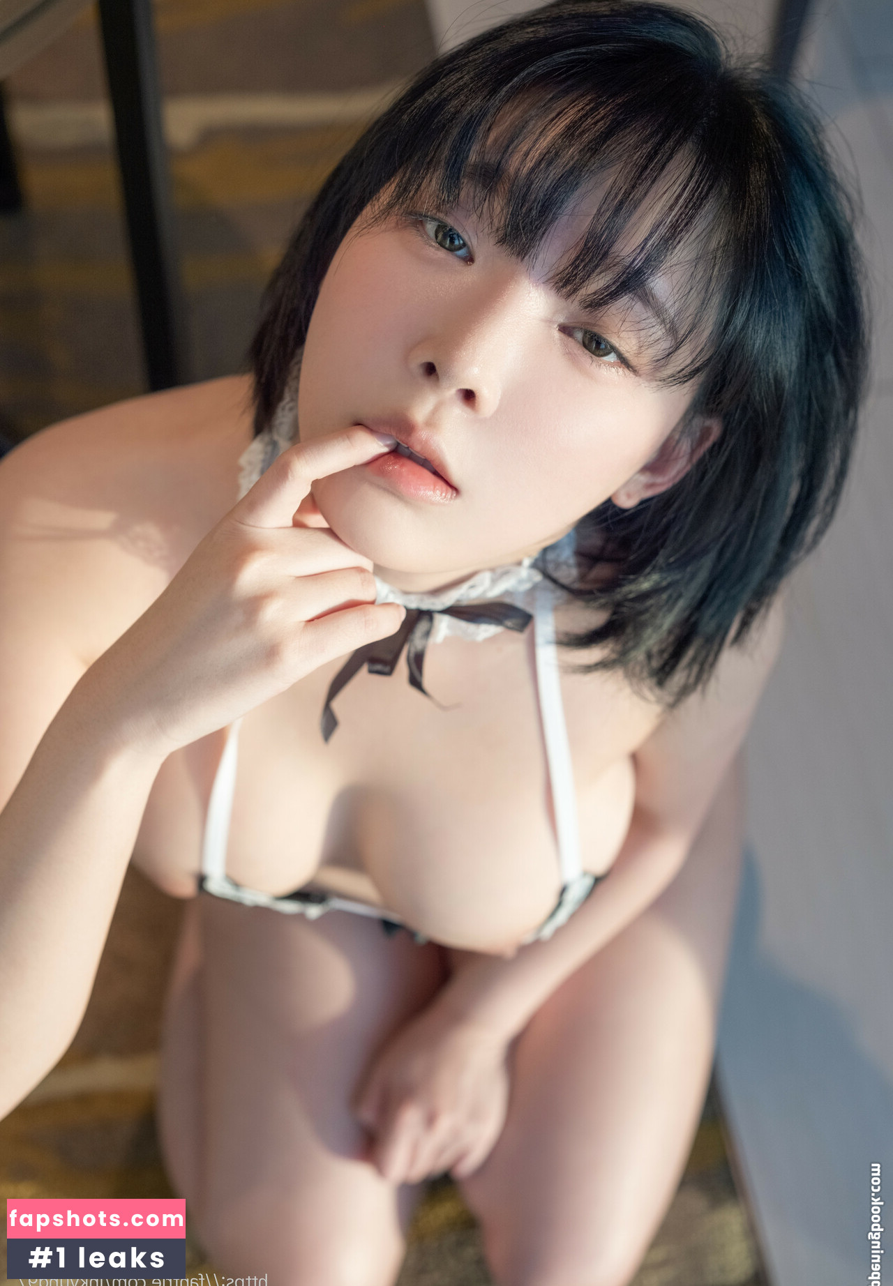 Inkyung gallery photo #117