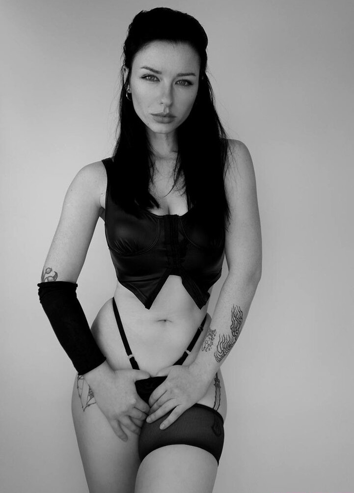 innervus gallery photo #1091