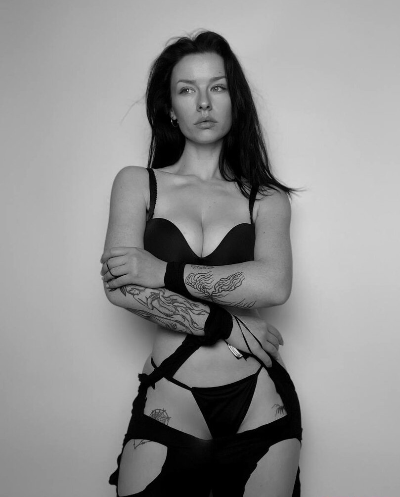 innervus gallery photo #1698