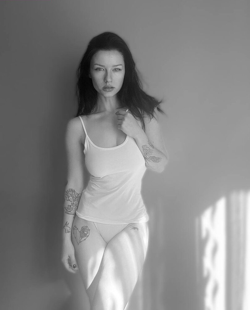 innervus gallery photo #1889