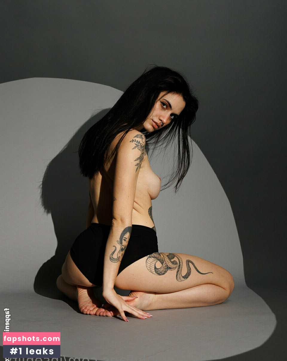 inseniity gallery photo #24