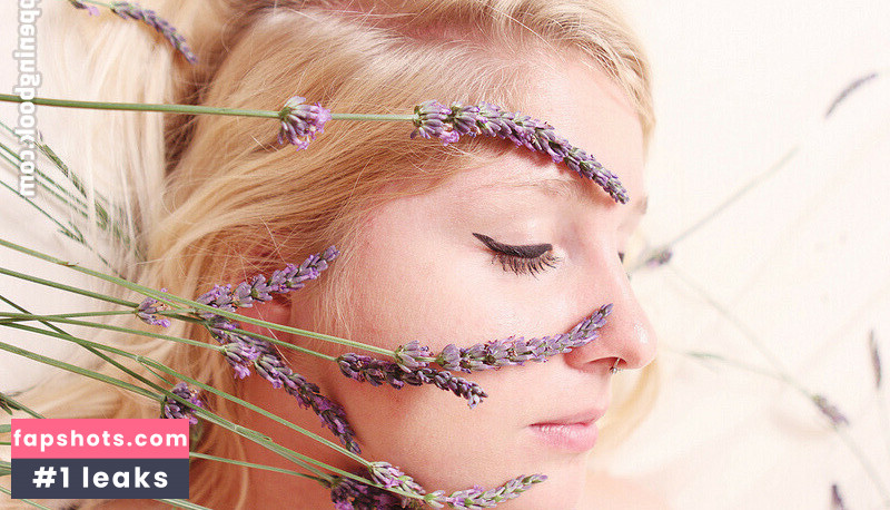 Insuh Yoon gallery photo #5