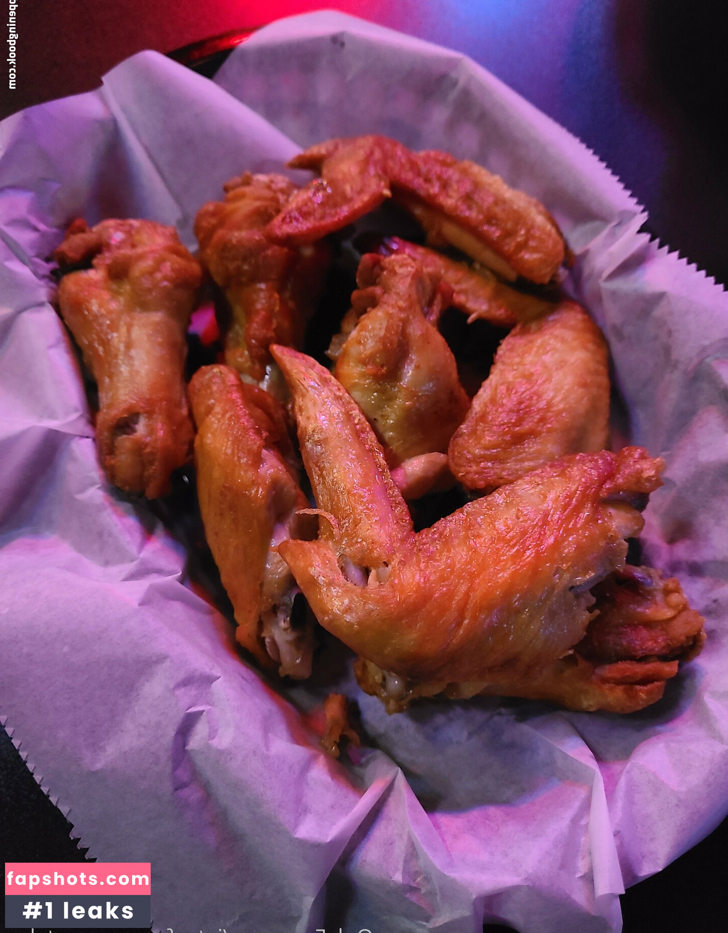 interferencesportsbar nude babe gallery