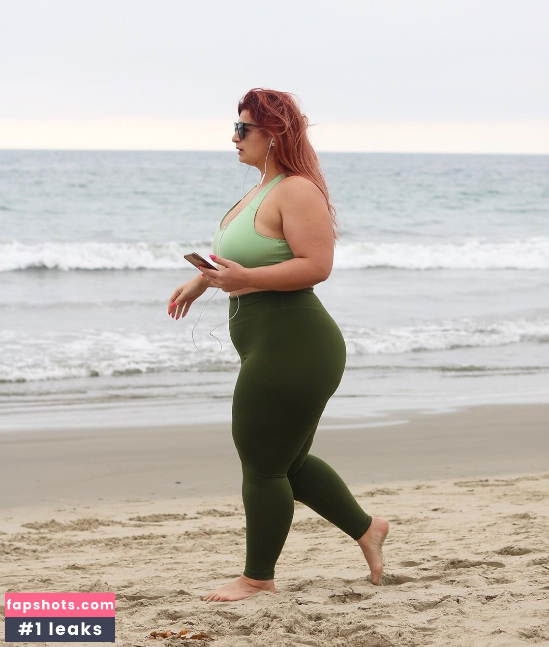 Ioana Chira gallery photo #10