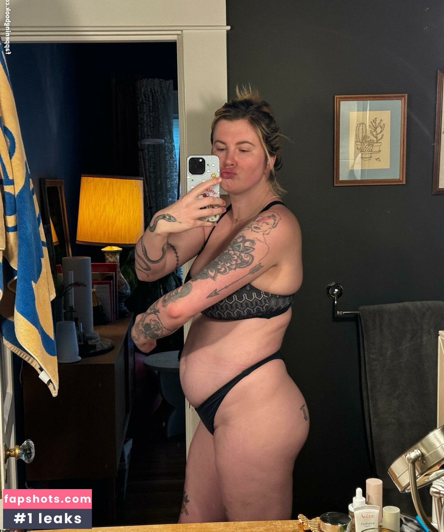 Ireland Baldwin gallery photo #108