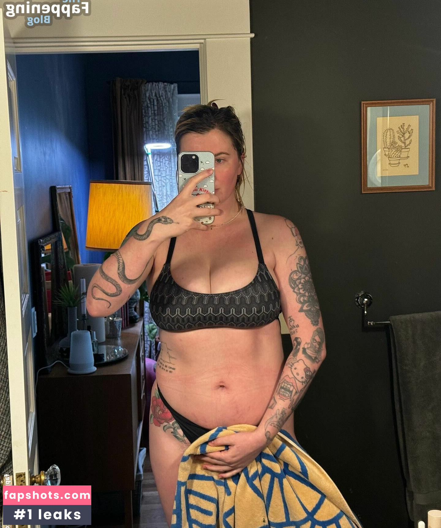 Ireland Baldwin gallery photo #112