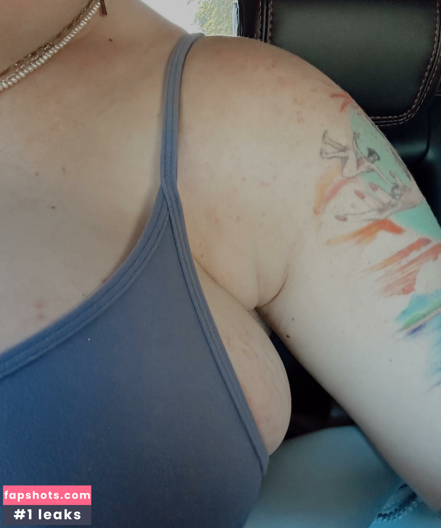 Ireland Baldwin gallery photo #122