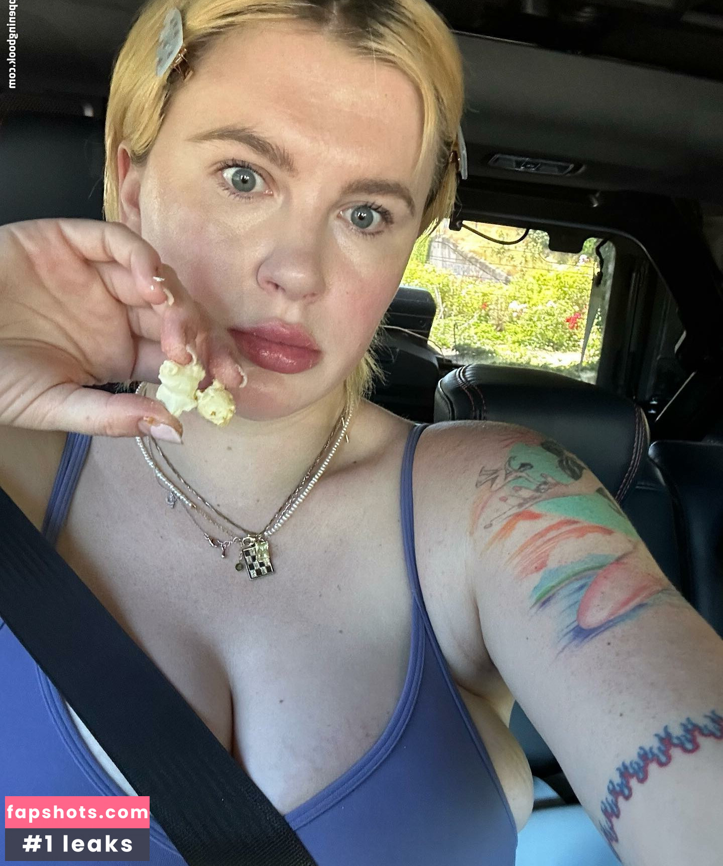 Ireland Baldwin gallery photo #123