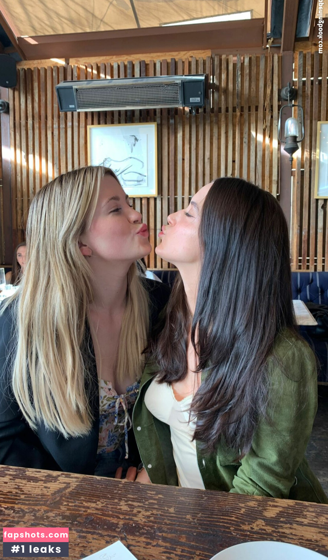 Ireland Baldwin gallery photo #127